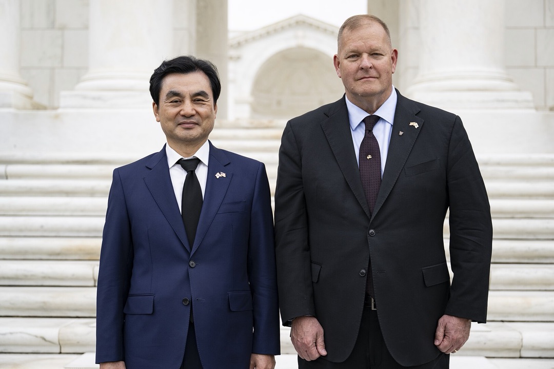 2026년 5월 알링턴 국립묘지의 안규백 국방부 장관(2025년 인사청문회 장면 아님)
